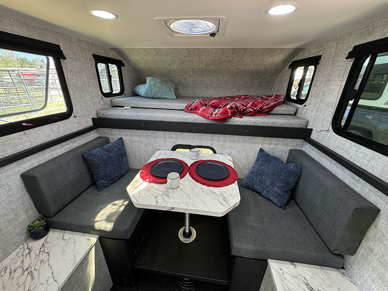 Soaring Eagle Adlar 6.5XL Interior