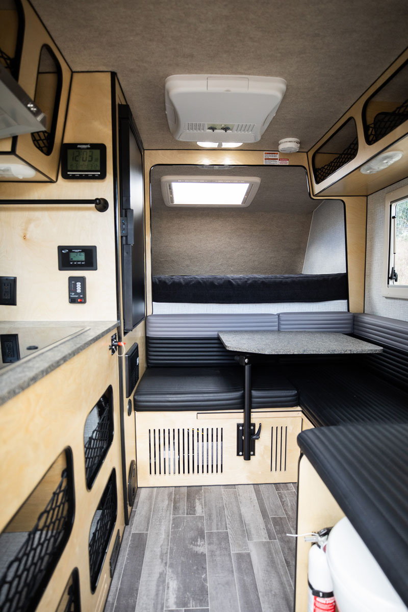 Northern Lite 610 Interior Vert