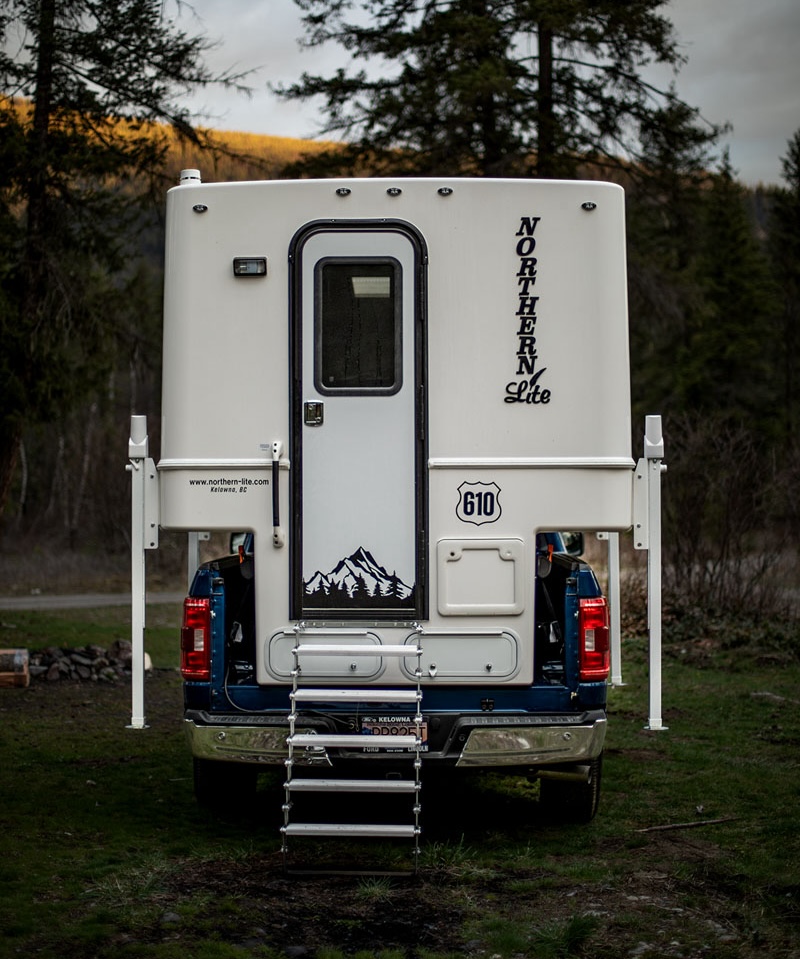 Northern Lite 610 Back Steps