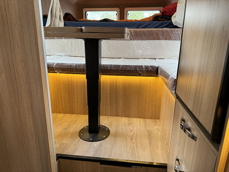 Hotomobil Campers Dinette Table Pedestal