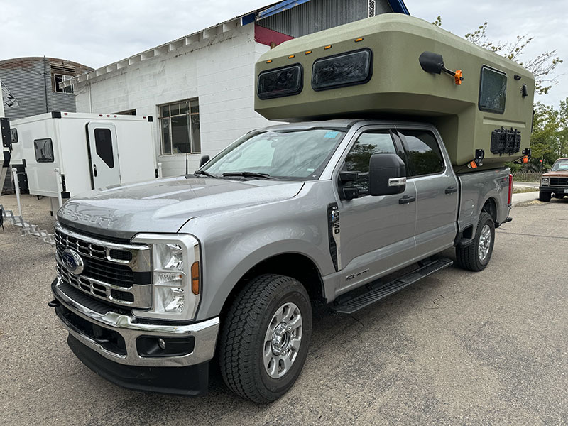 Hotomobil Exterior Front Driver Three Quarters