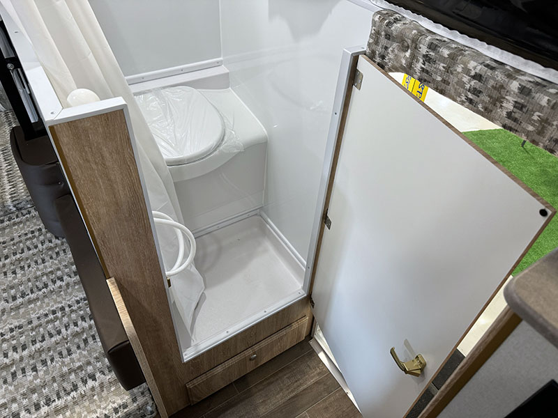 Northstar 850 SC Tent Interior Bathroom