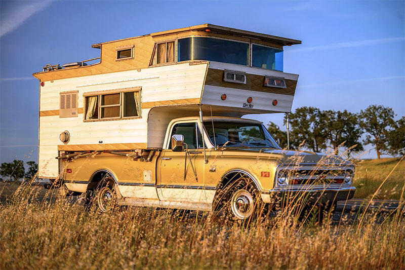 Del Ray Sky Lounge Exterior B Front Passenger Three Quarters