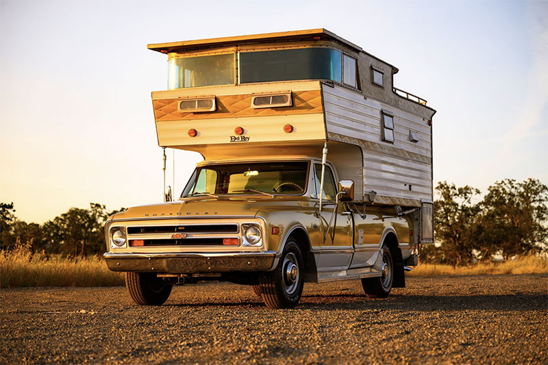 Del Ray Sky Lounge Truck Camper Front Drivers Three Quarters