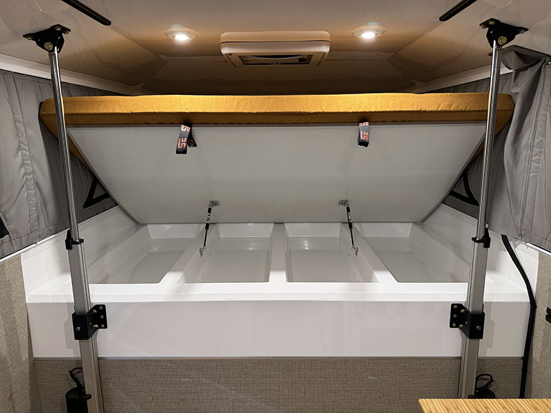 Supertramp Flagship LT Interior Cabover Windows Down Storage Up