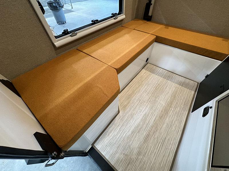 Supertramp Flagship LT Interior Dinette Drivers Side Seating