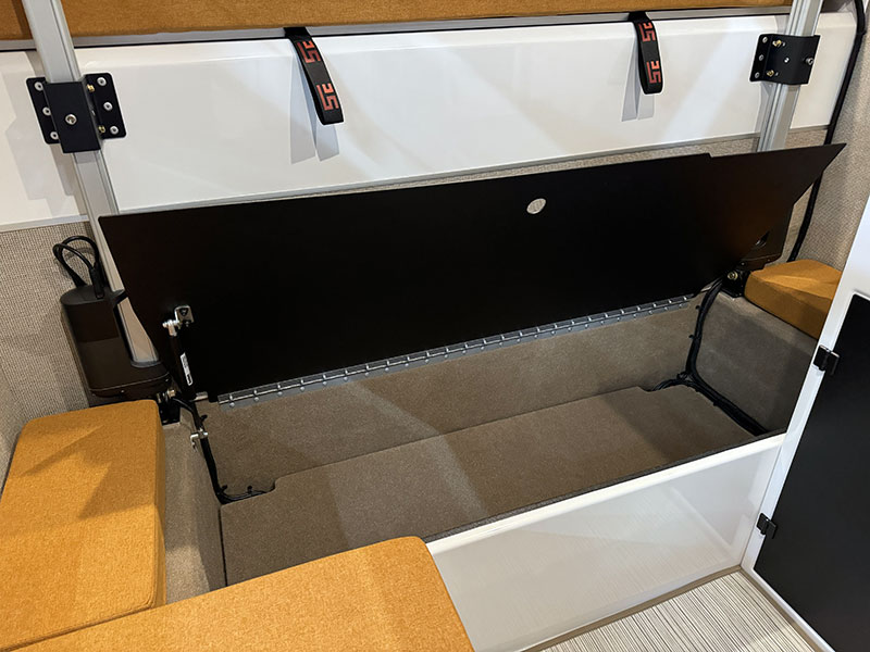 Supertramp Flagship LT Interior Dinette Front Seat Up 1