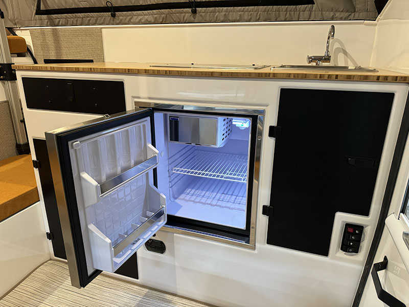 Supertramp Flagship LT Kitchen Refrigerator