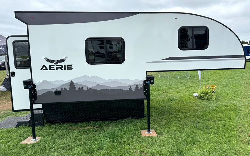 Aerie Exterior Profile Graphics