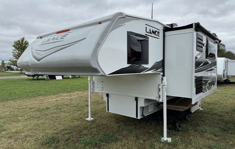 Lance 1172 Exterior