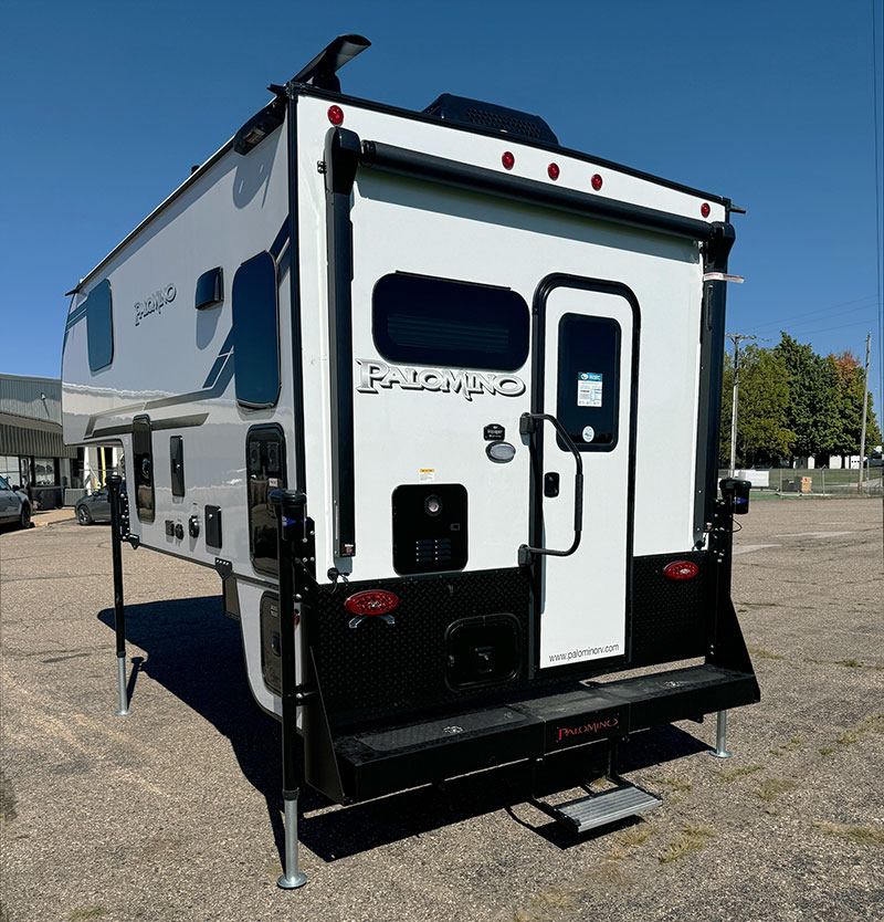 Palomino HS-3201 Exterior Back