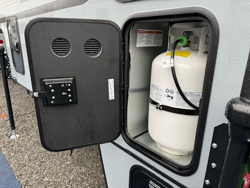 Palomino HS-3201 Propane
