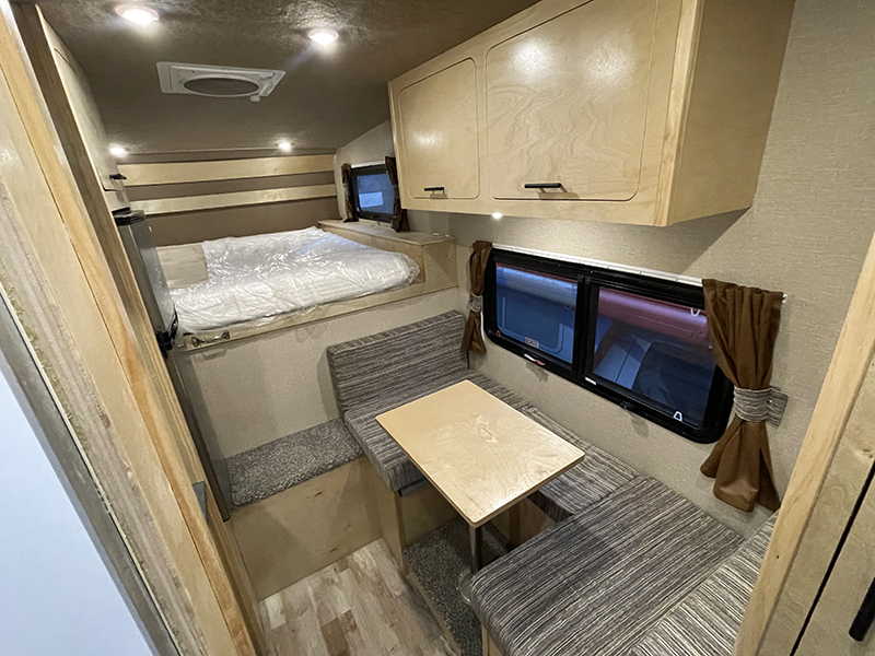 Phoenix L2 Hard Side CVE WIDE Dinette
