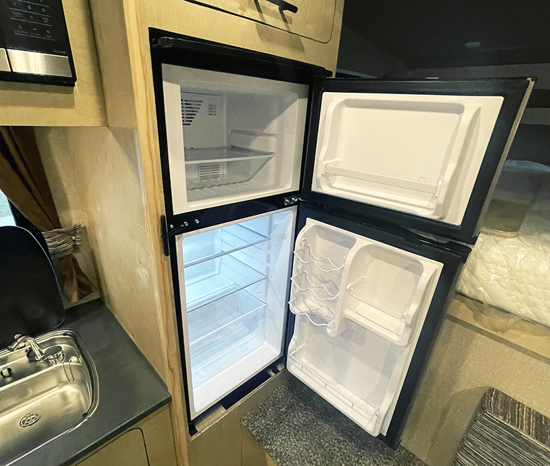 Phoenix L2 Hard Side Refrigerator2