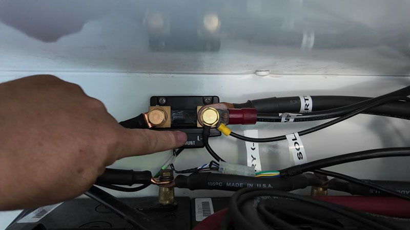Go Power Shunt Installed With All Negative Leads On Right