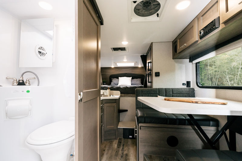 Adventurer 89RB Truck Camper