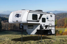 Arctic Fox 990 Exterior 2025