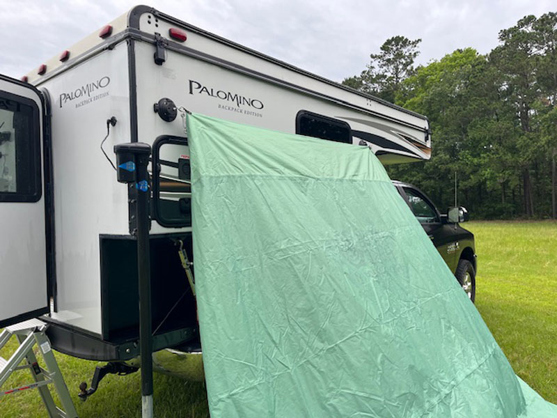 Easy To Deploy Truck Camper Sun Shade 3