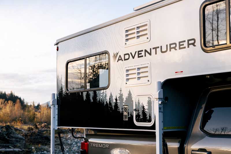 Adventurer 80RB Overlander With Happijacs