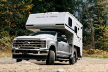 Adventurer 89RB Exterior