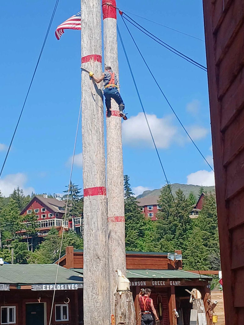 Jordan Climbing At Alaska Show