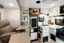Palomino HS-3210 Camper 2025 Interior