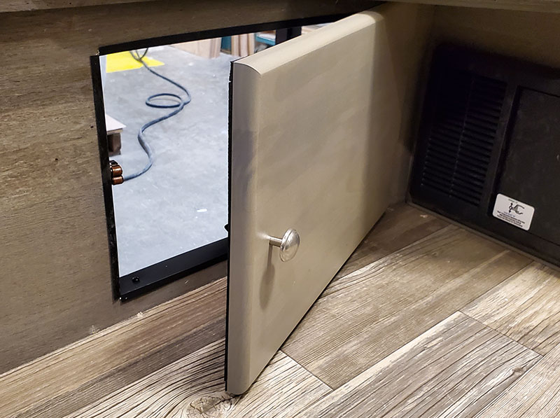 Wolf Creek 910 truck access panel