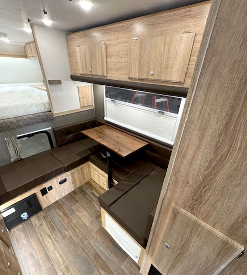 Northstar 10X Main Dinette Area