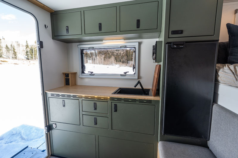 2025 Outpost 6.5 Kitchen Cabinetry