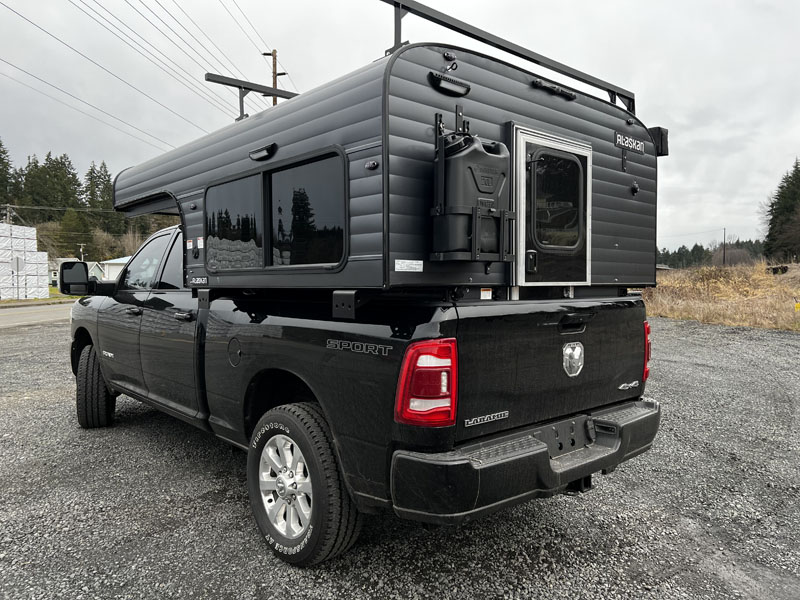 Alaskan 630 Back Truck Tailgate Closed