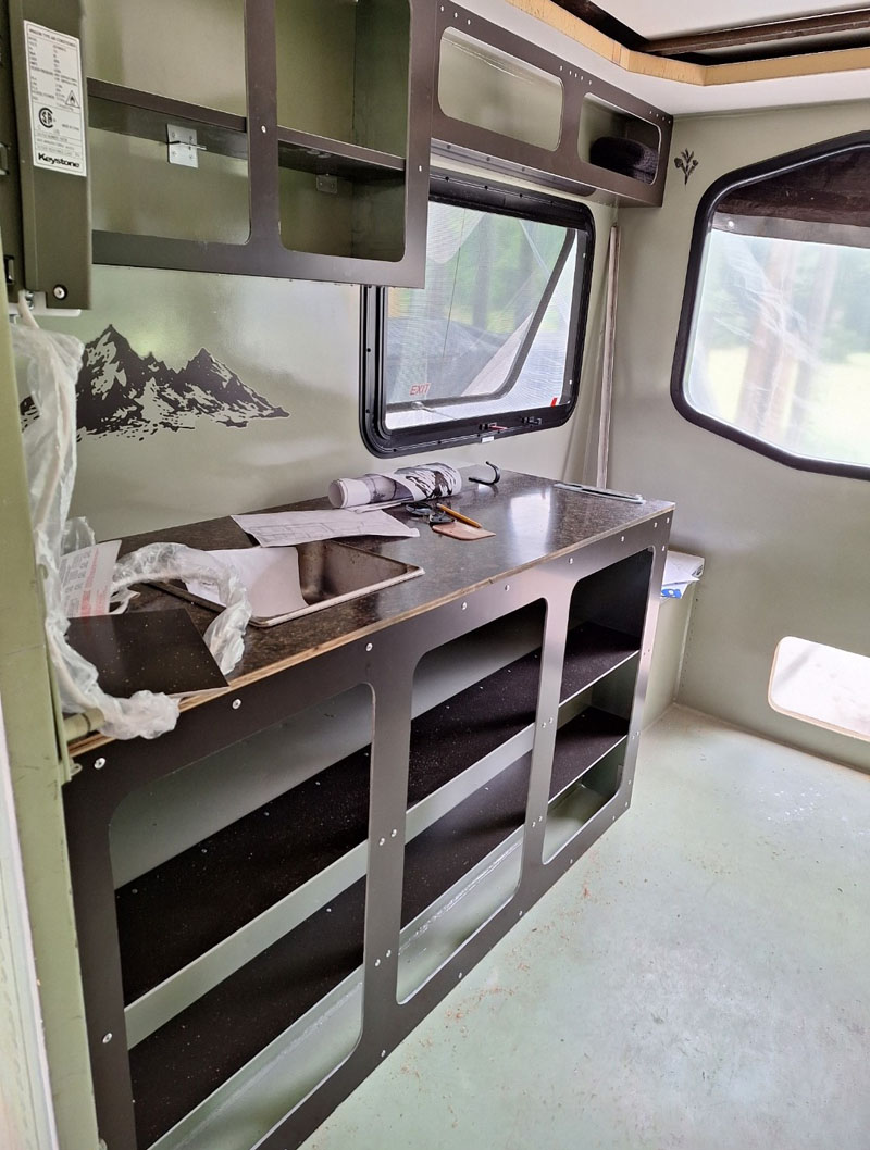 S 250 Communications Shelter Buidling It