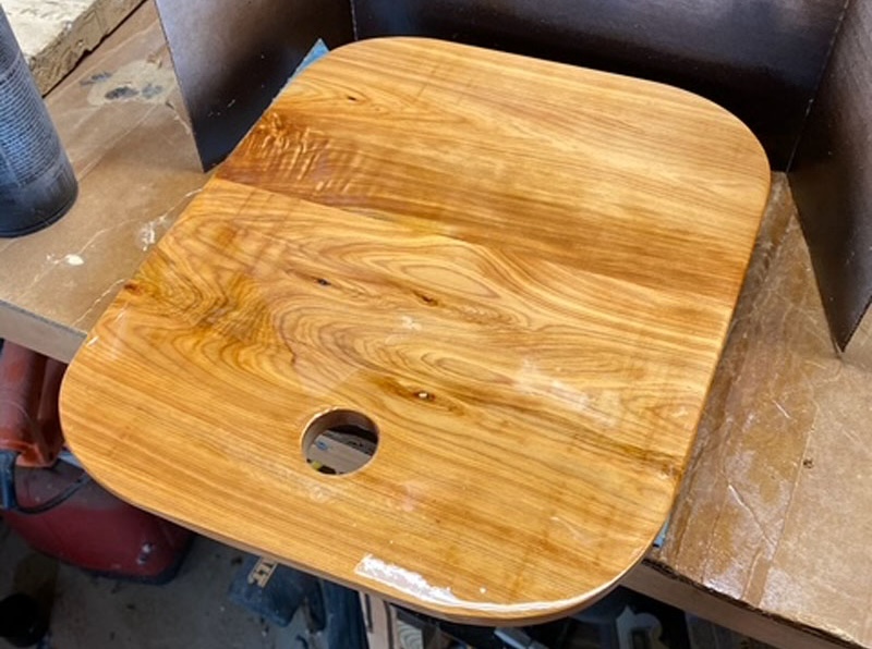 Palomino Upgrades Wooden Cutting Board