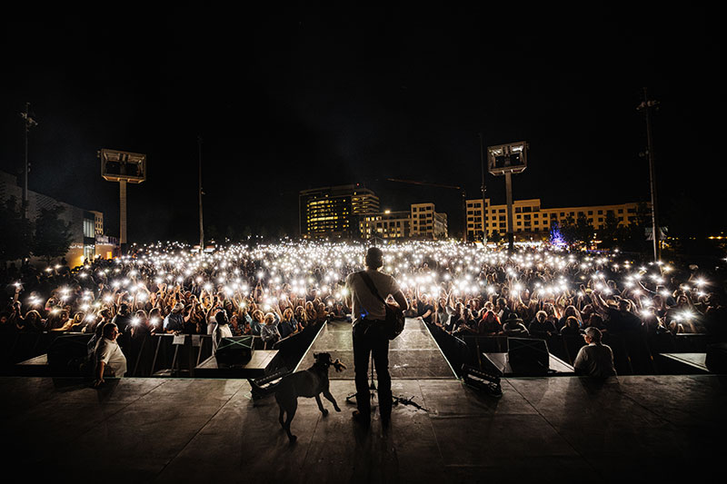 Chase Rice On Stage With Jack Wilmington