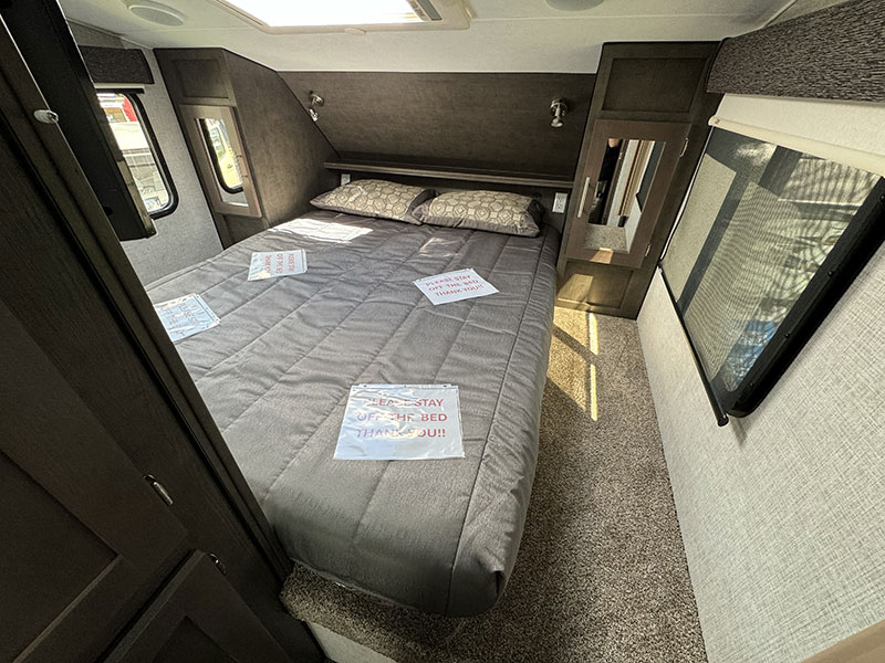 Host Overcab Bed Mammoth Camper