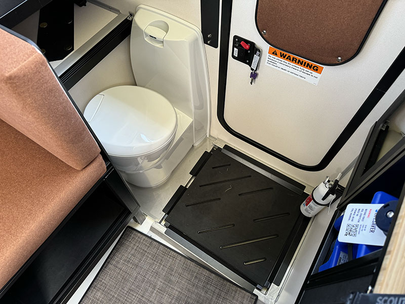 Scout Pop Up Kenai Cassette Toilet