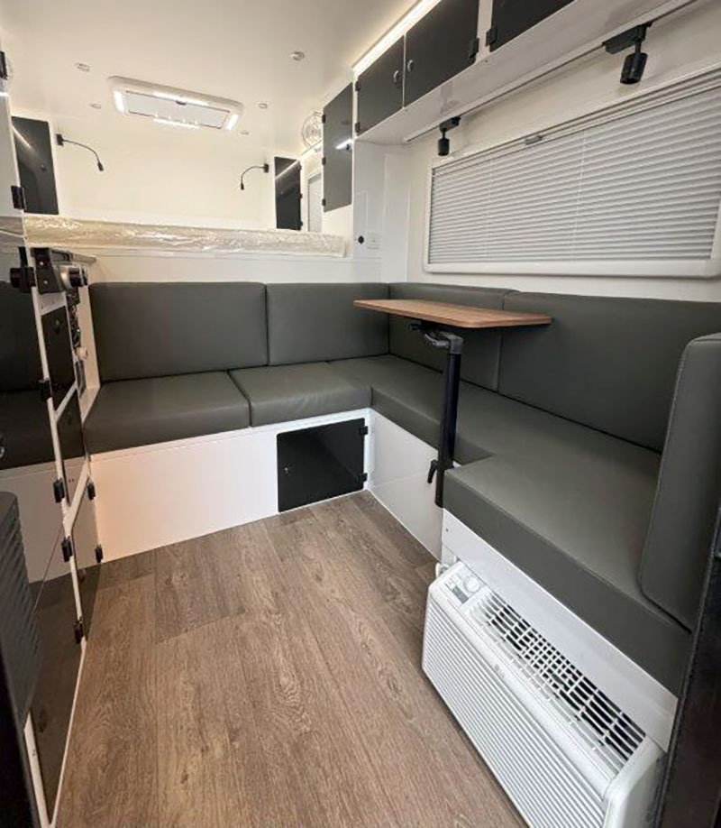Star Comet Interior Wide Door Forward