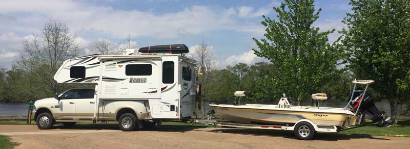 Lance 1172 And Ranger Boat