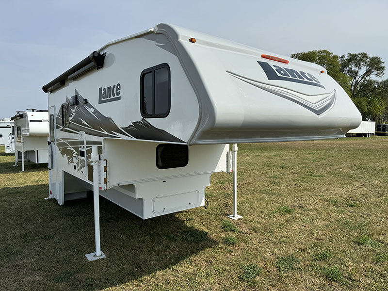 2026 Lance 1191 Exterior Front Passenger Three Quarter