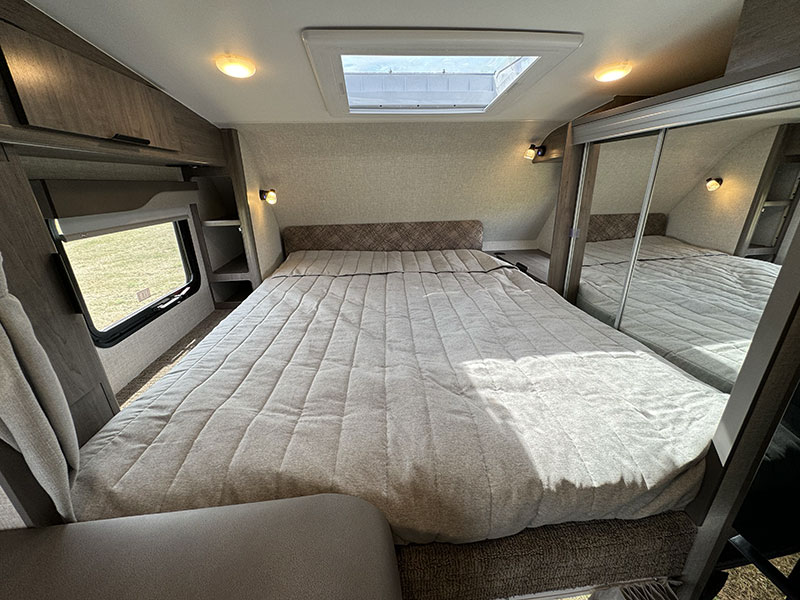 2026 Lance 1191 Interior Cabover Wide
