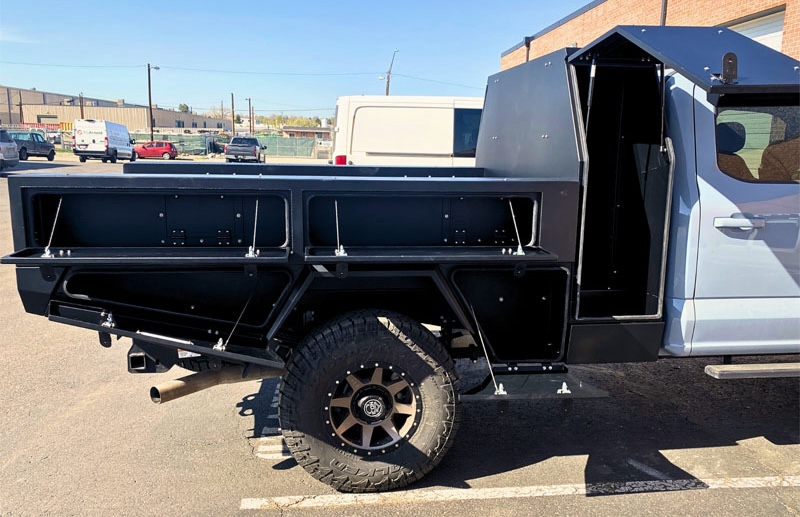 Bowen Horizontal Instagram Garage + Open Side Boxes