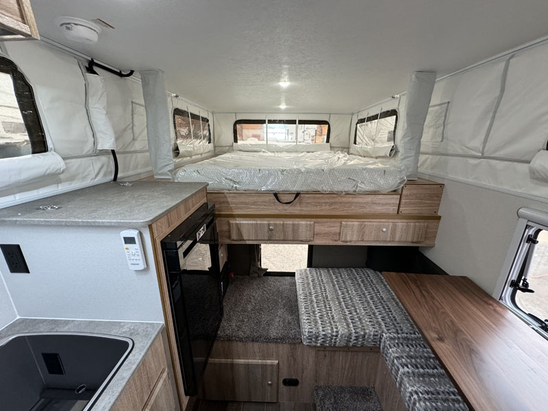 Northstar GMAX 650 Door To Overcab