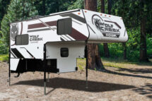 Wolf Creek 850 Truck Camper