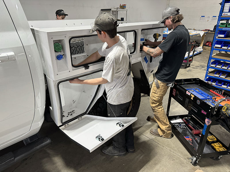 Bowen Customs Factory Install White Truck Hardware 1