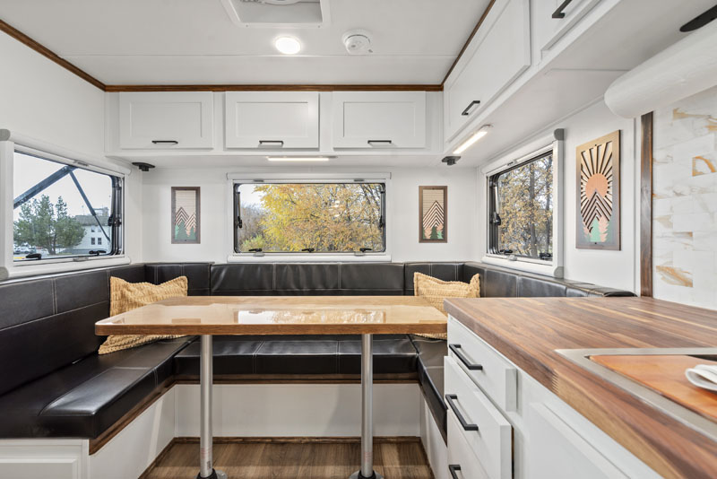 Rugged Mountain X12 U Shape Dinette