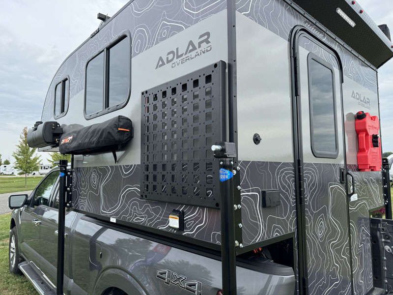 Soaring Eagle Adlar Overland Edition MOLLE Rack