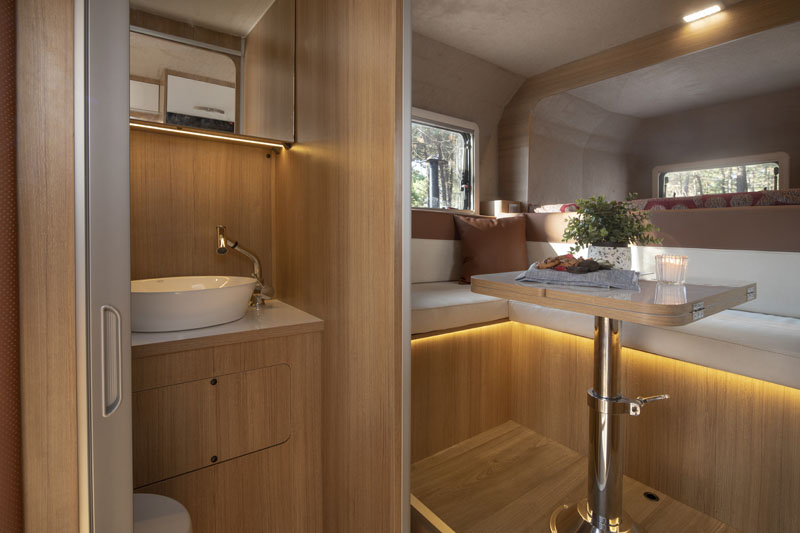 Hotomobil Gladiator XLE Interior