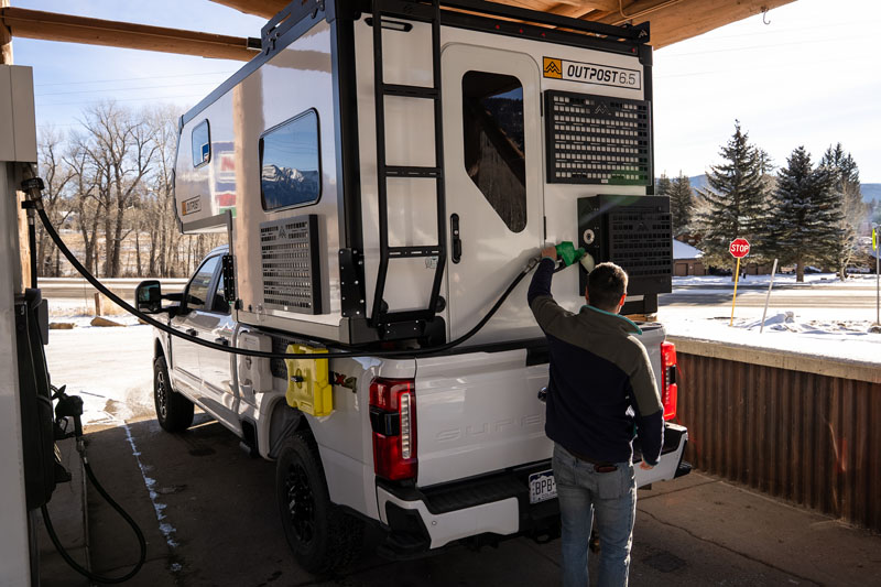 Fill the diesel heater on the 