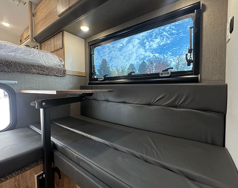Northstar Offoada Interior Dinette Lagun Window