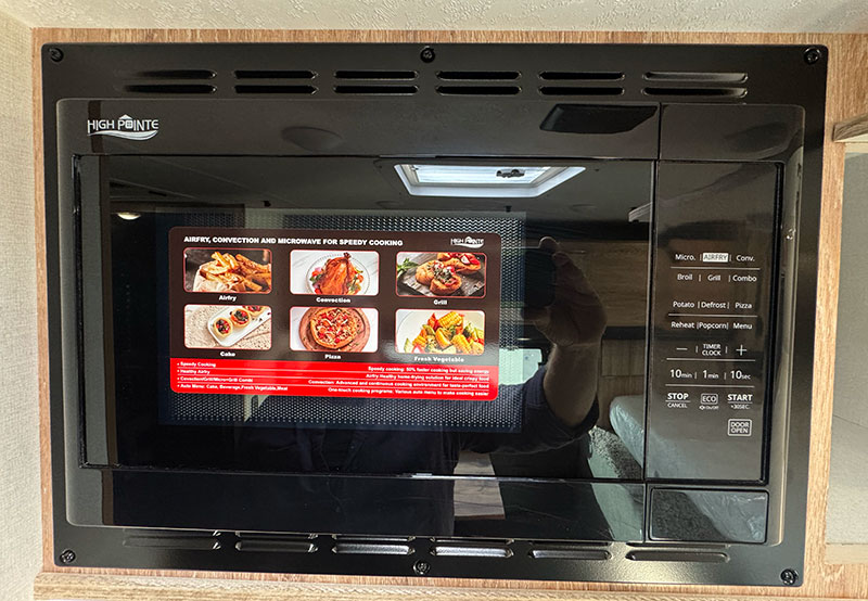 Northstar Offoada Interior Kitchen Microwave