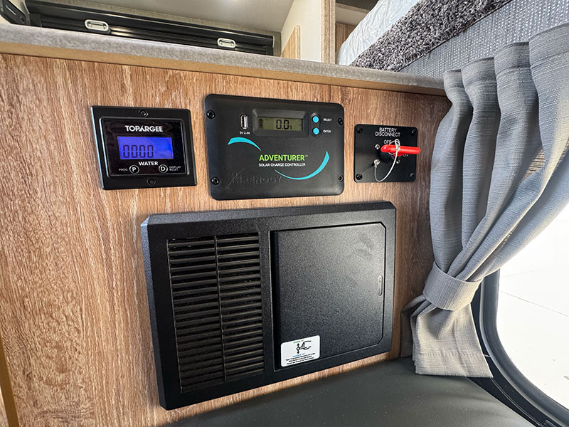 Northstar Offoada Interior Topargee Solar And Disconnect